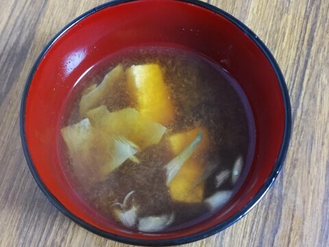 豆腐・キャベツ・みょうがの味噌汁